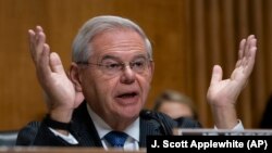 АКШ. Демократ, сенатор Боб Менендес, Сенаттын тышкы байланыштар боюнча комитетинин башчысы. 