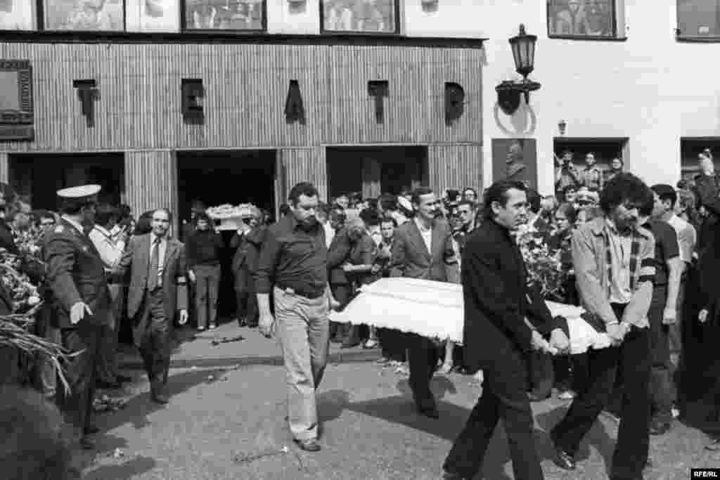 Володимир Висоцький #8