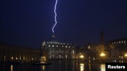 Гроза в Ватикане. 11 февраля