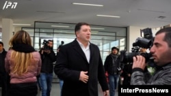 Гиги Угулава до последнего времени оставался практически одним из немногих действующих представителей бывшей правящей партии во властных структурах Грузии