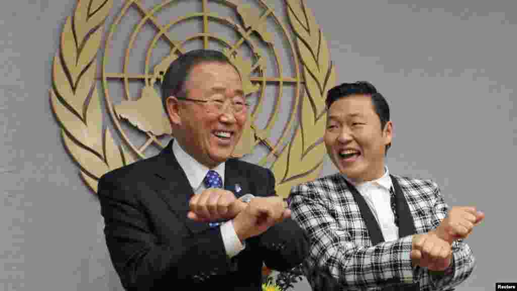 SAD - Ples južno korejskog pjevača, Psy i generalnog sekretara Ban Ki-moona u New Yorku, 23. septembar 2012. Foto: Reuters / Eduardo Munoz 