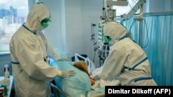 The patient was being treated at a Moscow hospital after being admitted on May 23 with the coronavirus. (illustrative photo)