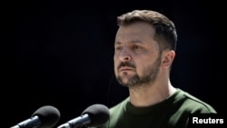 До Португалії президент України приїхав після візиту до Бельгії, де 28 травня була підписана двостороння угода про співпрацю у сфері безпеки і довгострокову підтримку