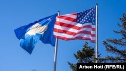 Shtetet e Bashkuara, në veçanti, kanë qenë në pothuajse çdo hap të shtetndërtimit të Kosovës.