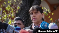 Лаура Кьовеши.