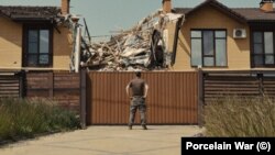 Нещодавно фільм був номінований на престижну американську премію Critics' Choice Documentary Awards та претендує на перемогу одразу у двох номінаціях «Найкращий новий режисер документального кіно» та «Найкращий політичний фільм»