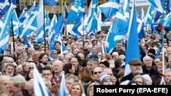 Függetlenségpárti tüntetés Glasgowban, 2019. november 2-án.