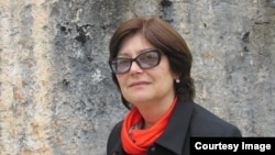 Изида Чаниа