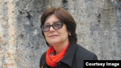 Изида Чаниа