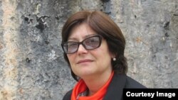 Изида Чаниа