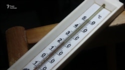 Добу без тепла: у Харкові ліквідовують аварію на тепломагістралі (відео)