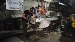 Одеський скульптор робить найбільшу в Європі скульптуру з монеток – відео