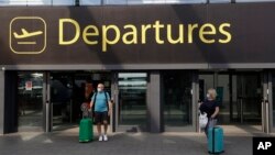 Британиядагы аэропорттордун биринин чыга бериши. 