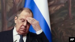 Міністр закордонних справ Росії Сергій Лавров заявив, що серйозне обговорення гарантій безпеки без участі Росії є утопією. Він сказав це на тлі активізації переговорів щодо гарантій для України 