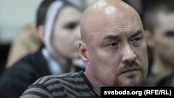 Один із затриманих – член Ради правозахисного центру «Весна», віцепрезидент Міжнародної федерації за права людини FIDH Валентин Стефанович