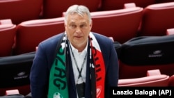 Orbán Viktor megtekinti a magyar fociválogatott Portugália elleni meccsét, 2021. június 15-én