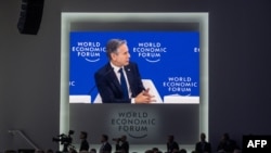 Državni sekretar SAD Entoni Blinekn govori u a Svetskom ekonomskom forumu u Davosu, 17. januar 2024.