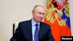 Predsjednik Putin je na sigurnom i nastavio je da radi bez promjena u rasporedu, naveo je Kremlj