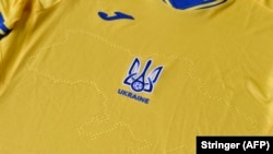 Az ukrán válogatott meze az ellentmondásos ábrával, 2021. június 6. 