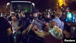 La protestele din fața Parlamentului de la Sofia din 2013. 