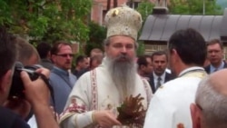 Vučić na liturgiji u Leposaviću