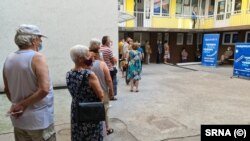 Red za vakcinaciju u Doboju 31. jula 2021.