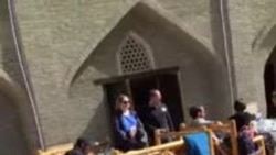 После жалоб испанских туристов знаменитый в Бухаре ресторан накрыла волна проверок