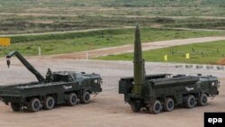Комплексы «Искандер-М» на учениях в России. 2016 год.