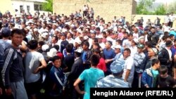 Баткен. Жака-Өрүк. 8-май, 2014-жыл. 