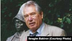 Народный писатель Кыргызстана Чингиз Айтматов.