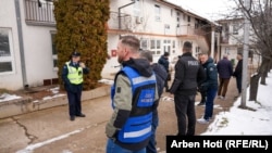 Policija Kosova u Gračanici tokom zatvaranja paralelnih strukura Srbije, 15. januara 2025.