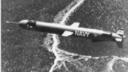 Ранняя версия ракеты "Томагавк", которую испытывали над Нью-Мексико в 1976 году.<br><br>"Томагавк" был разработан в 1970-х годах на фоне напряженности в отношениях США с Советским Союзом во время Холодной войны. Крылатая ракета предназначена для полетов на большие расстояния на достаточно низкой высоте, чтобы избежать большинства радаров, сохраняя при этом скорость пассажирского самолета