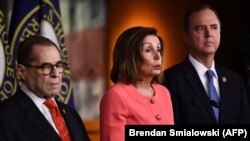 Nancy Pelosi anunțând numele celor șapte „manageri”, 15 ianuarie 2020