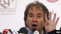 خواننده سوئدی با سفر به تهران به آرزوی دوران کودکی اش جامه عمل پوشاند.