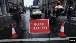 Біля місця нападу в Лондоні, 23 березня 2017 року