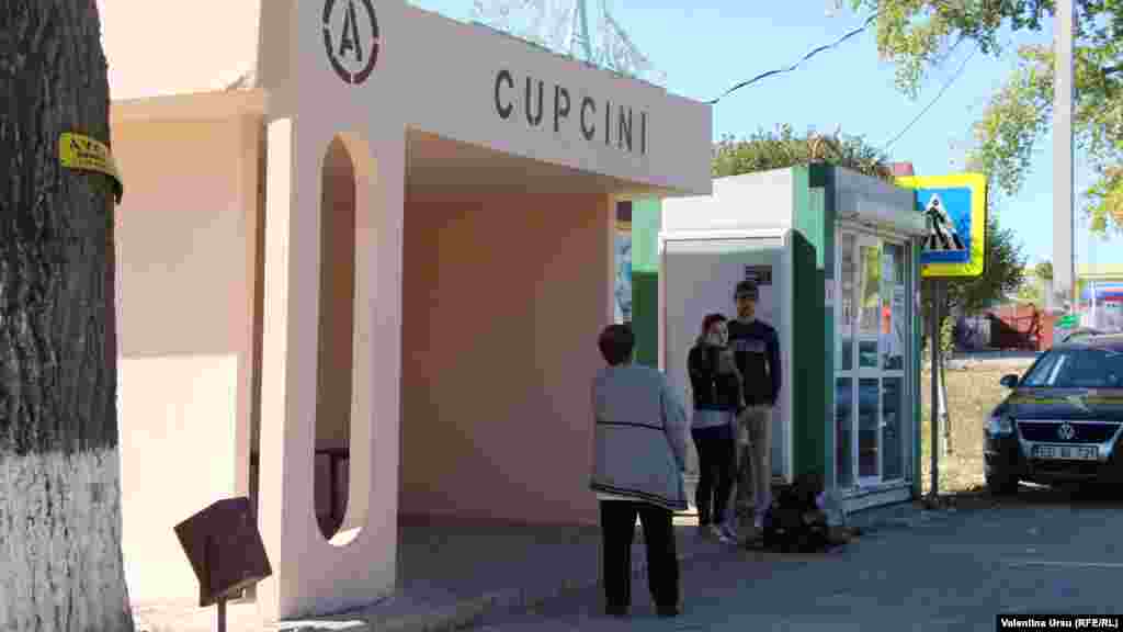 Moldova - people in Cupcini town