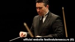 Maxim Vengerov, un mare violonist al timpului nostru, de câțiva ani și dirijor, revine la Festivalul Enescu
