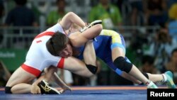 Айсулуу Тыныбекова Петра Олини 14:7 эсебинде утту