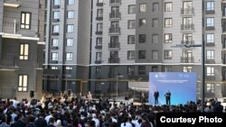 Ипотекалык батирлерди тапшыруу салтанаты. 2025-жылдын 11-апрели.