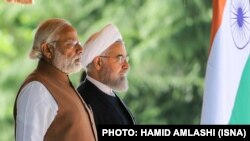  استقبال رسمی حسن روحانی رئیس جمهوری ایران از ناندرا مودی نخست‌وزیر هند در کاخ سعدآباد.