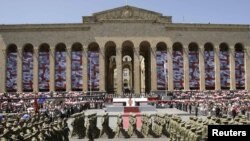 В параде приняли участие более 4 тысяч военнослужащих и более 100 единиц военной техники