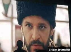 Кадр из фильма «Мендирман Жалолиддин» («Я – Джалолиддин»).