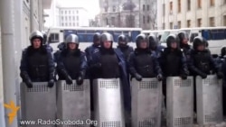 Чи заважає Євромайдан киянам пересуватися Хрещатиком?