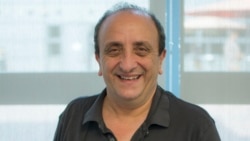 Va fi forțată Ucraina să încheie o pace dezavantajoasă cu Rusia de disputele politice la Washington?