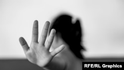 În medie, o victimă își retrage plângerea de 9 ori, spune Andreea Rusu, directoare executivă a centrului FILIA. 