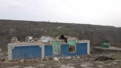 Merg la casa cea pustie