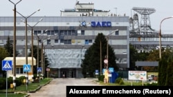 A zaporizzsjai atomerőmű az orosz ellenőrzés alatt álló Enerhodar városa mellett, az ukrajnai Zaporizzsja régióban 2022. augusztus 22-én