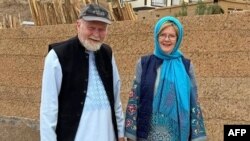 Барби жана Питер Рейнолдc