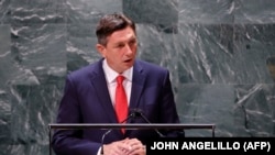 Kako je najavljeno, u utorak 19. aprila će prijevremeno glasati i predsjednik države Borut Pahor.