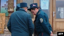 Сотрудники узбекской милиции, архивное фото.